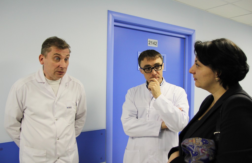 Стоматология клиника сна. Нцзд отделение дерматологии. Как правильно себя вести на приеме у дерматолога. Филиалы дерматологов. Дерматологическое отделение.