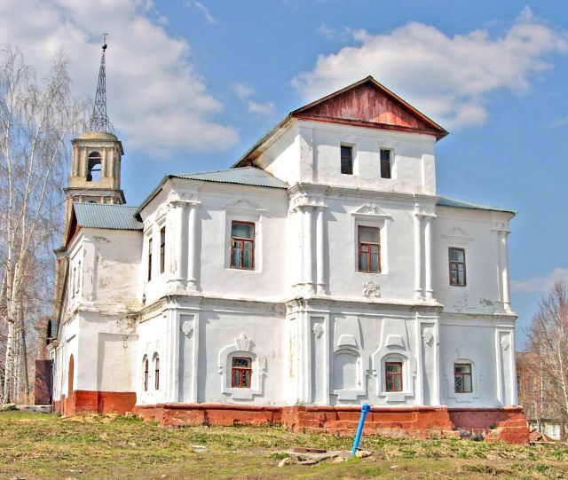 Каменные палаты на Красной площади в городе Веневе