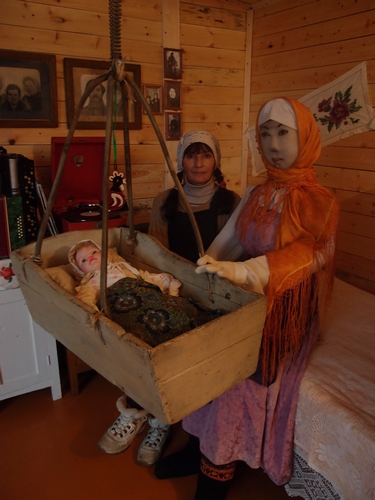 Людмила Васильевна Абраменко и ее куклы