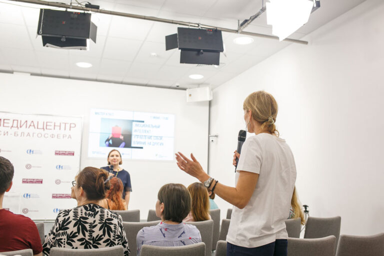 надпись конструкторское конструкторское бюро. логотип юридической компании. агентство по интеллектуальной собственности. штаб агентства. эмблема конструкторского бюро.