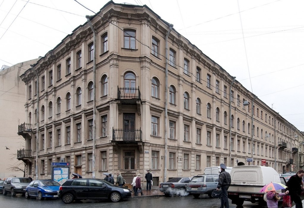 В сети собирают подписи за расширение музея Достоевского - Агентство социальной информации