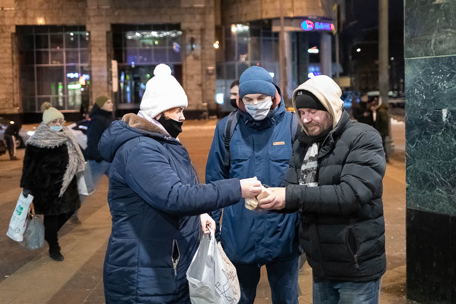 Каждый достоин прощания: в Москве прошла панихида по погибшим бездомным