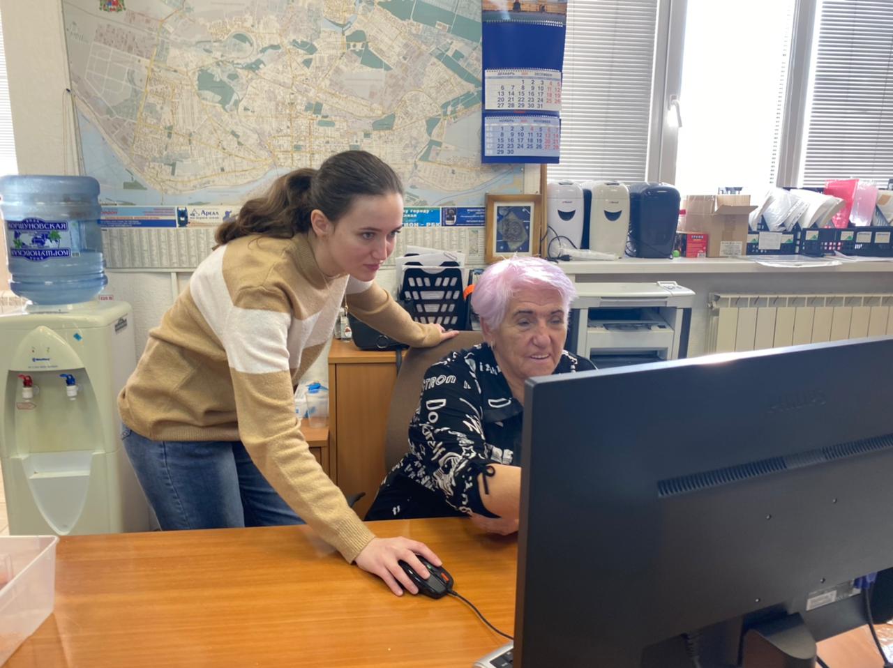 доброе пенсионеры с колбасой. цсо ленинского района ростов на дону сфера деятельности. пенсионеры ростов. клуб пенсионеров. бесплатные курсы пенсионеров-женщин.