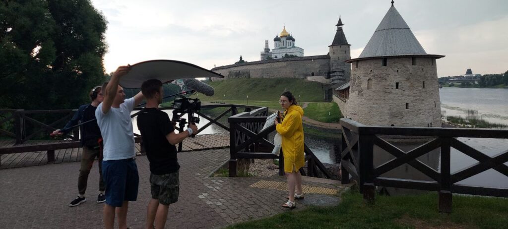 «В нашей работе много того, что сделано впервые»: в России сняли документальный полнометражный фильм на русском жестовом языке