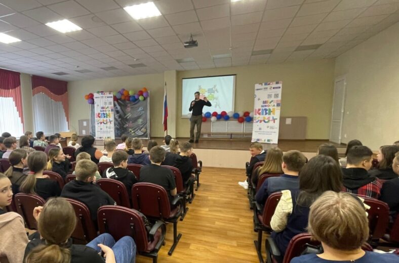 165-летие Амурской области отметят фестивалем детских команд КВН